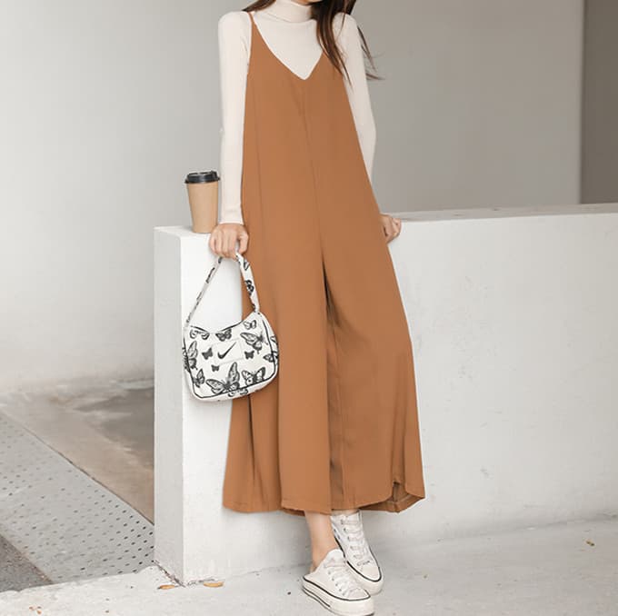 レディースワイドパンツ 大人女子向けワイドパンツ型着回し抜群万能服