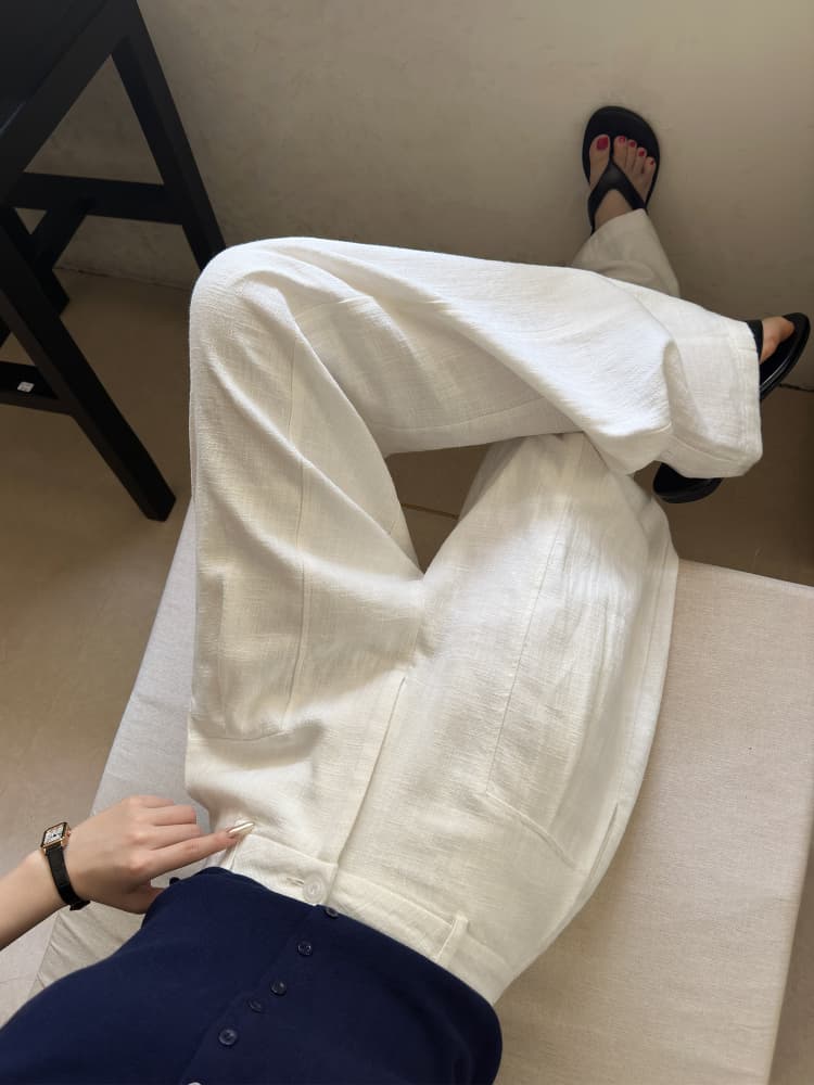 レディースワイドパンツ 麻素材のゆったりワイドパンツ