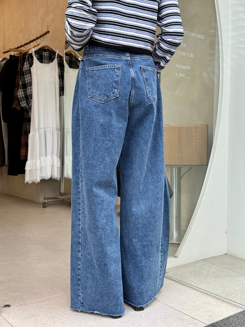 レディースワイドパンツ 上品な大人気質のウエストベルト付きルーズデニムワイドパンツ